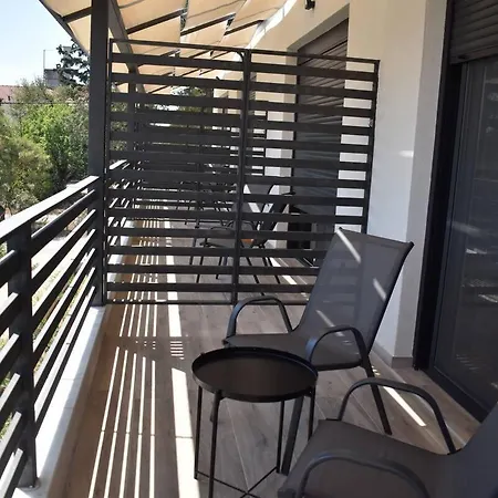 Apartment Malux Maisonettes