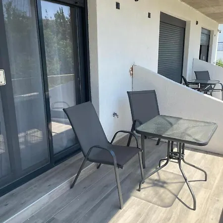 Apartment Malux Maisonettes