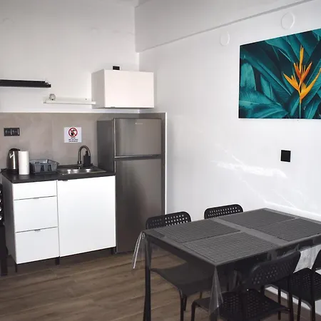 Malux Maisonettes Apartment Nea Kallikrateia