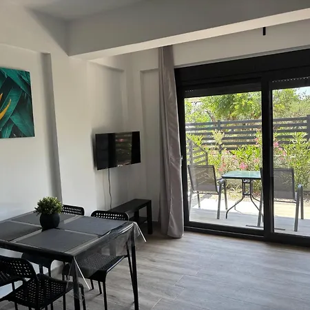 Malux Aegean Maisonettes * Nea Kallikrateia